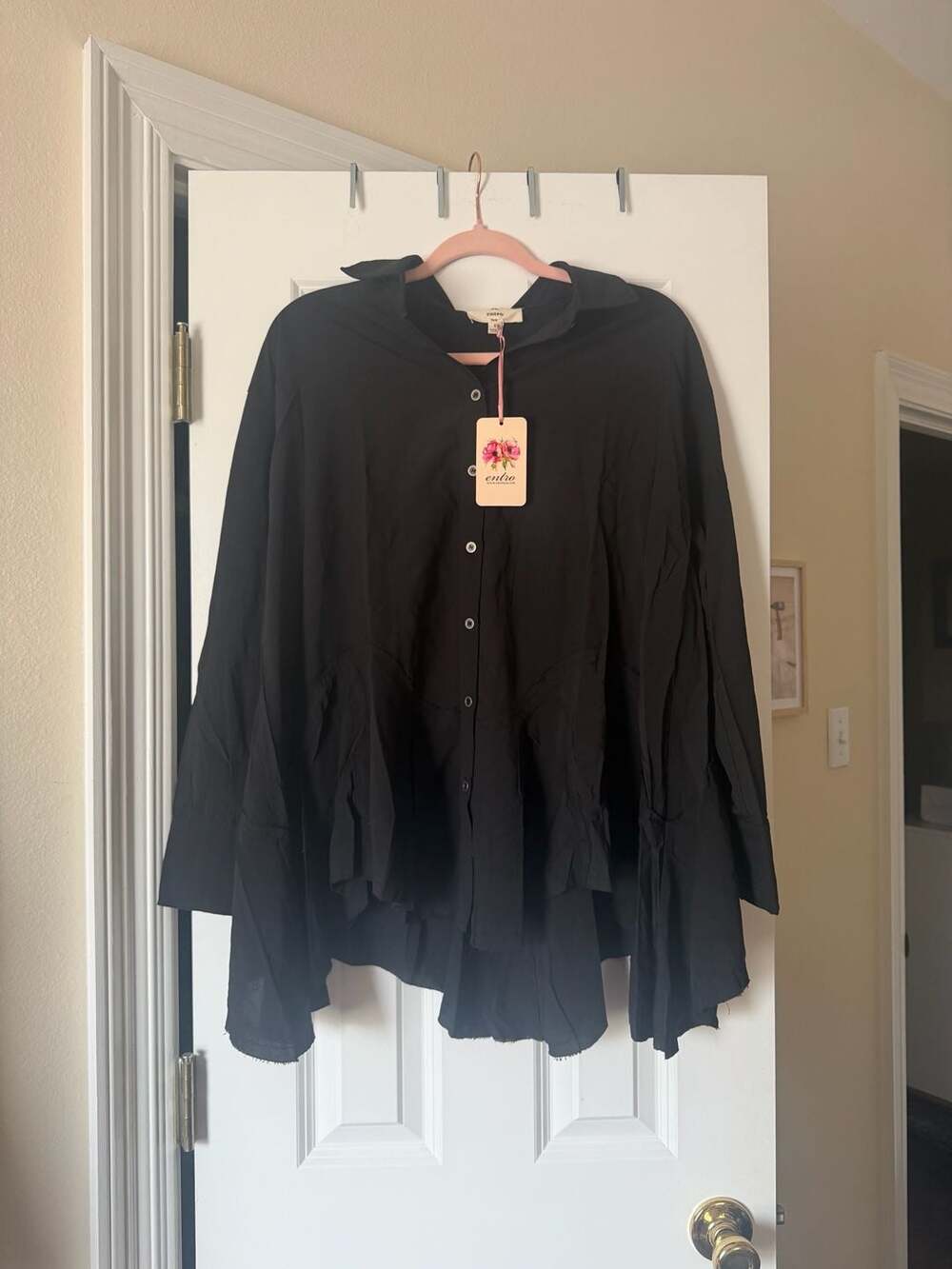 Entro Women's Black Button-Down Ruffle Hem Asymmetric Tunic Shirt